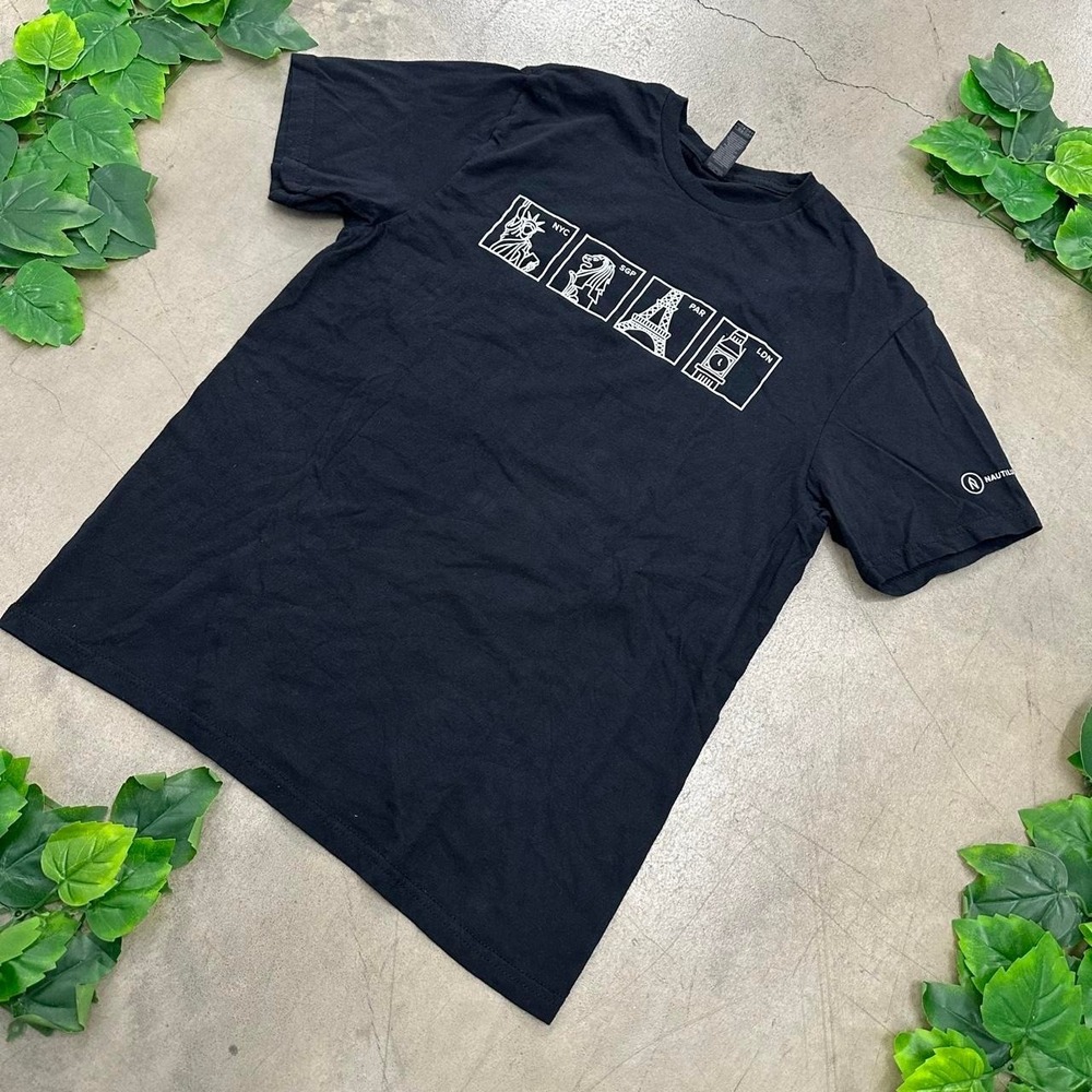 Nautilus Labs World Landmarks Graphic T-Shirt